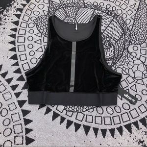 ✨NWT Altitude Velvet Crop Top